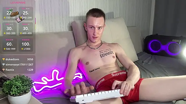 Travis_Gracile webcam