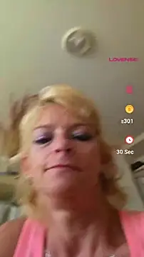 SweetLuc11 webcam