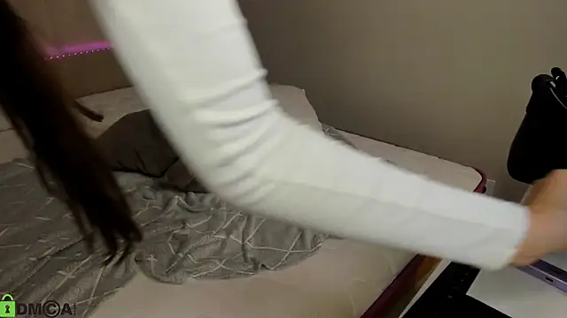 Ella_Butler webcam