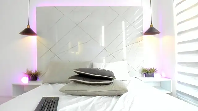 SARAH_COLLENS_ webcam