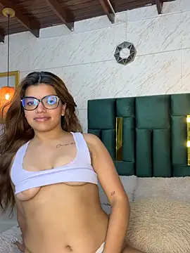 mia_castano webcam