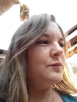 SwedishJennifer webcam