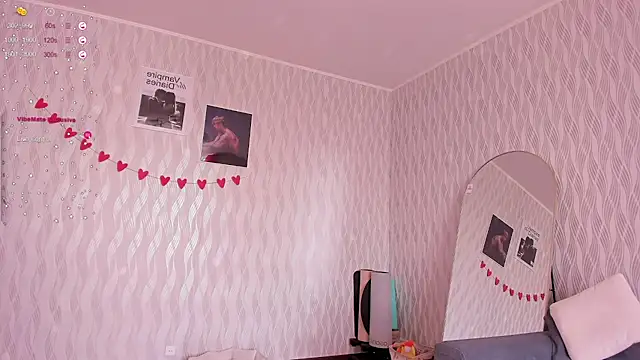 CharliSweet webcam
