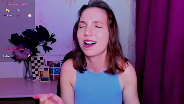 KindHazelHere_ webcam