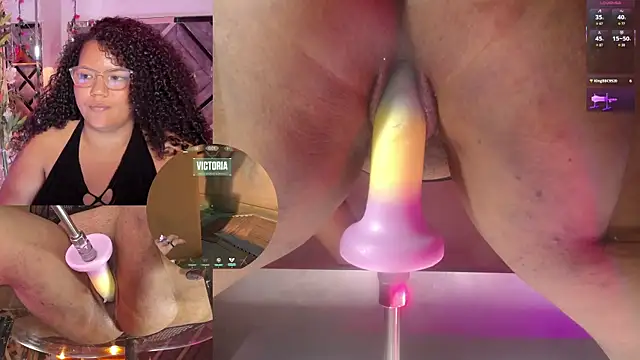MhiaRey webcam