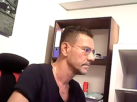 mastercharisma35 webcam