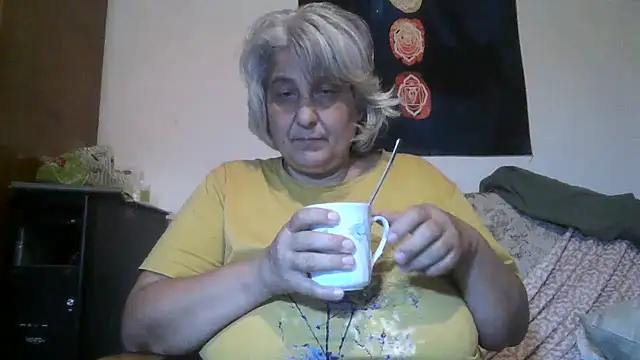 ExquisiteMature webcam