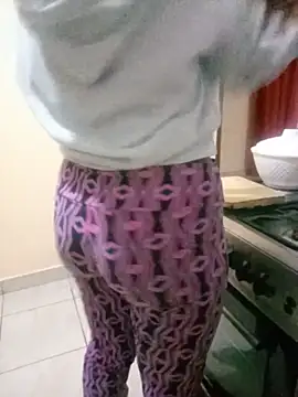 zainabsmile - Zainabsmile's free webcam - UK Sex Cams