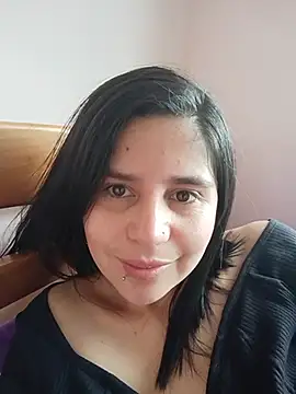 Cata_black webcam