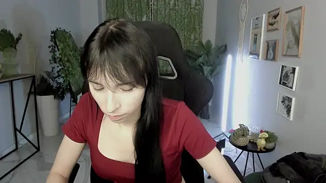 SeraphineSparda webcam