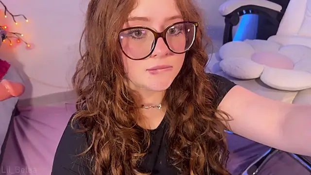 Lil_Belaa webcam