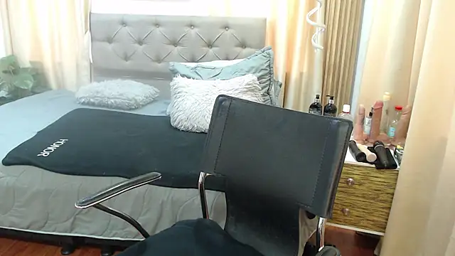 sasi_luna webcam