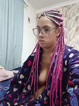 Sexyyeyes244 webcam