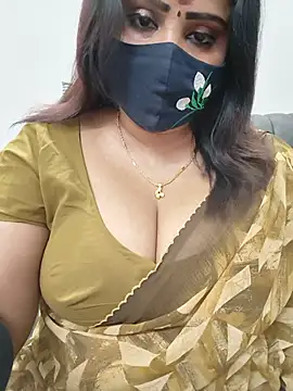 Queenflowerr webcam