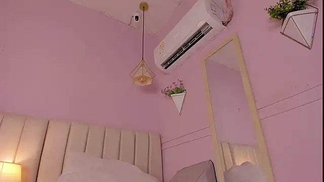 _lucia_18 webcam