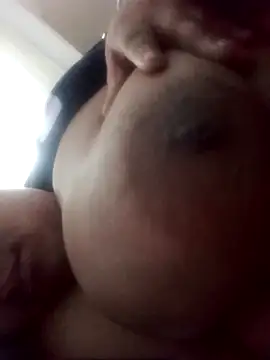 Sweet-Bella17 webcam