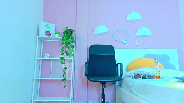 SeleneGibson__ webcam