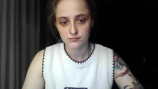 LeaWetGirl webcam