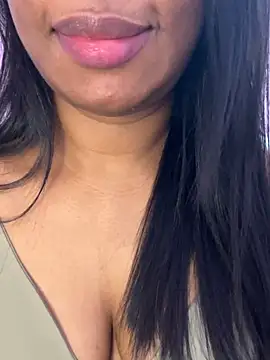 Tamil_Maaya webcam