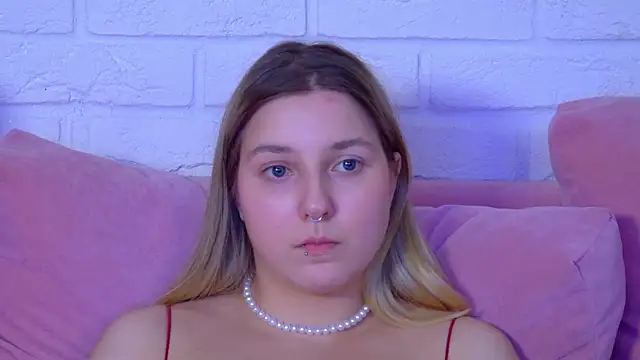 TinnaBurton webcam