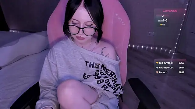 eva_luvsoak webcam