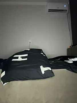 AvaGlowy webcam