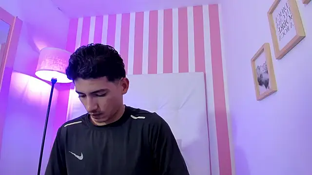 Alejo-and-Thiago webcam