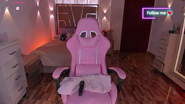 MiaLatina_ webcam