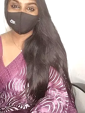 Tamil_Azhaghi webcam