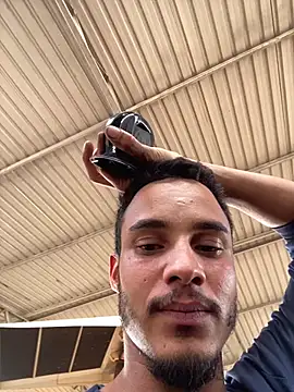 Creitinho81 webcam