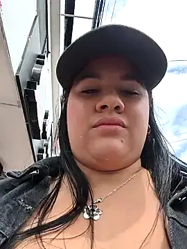 Kendra-daring webcam