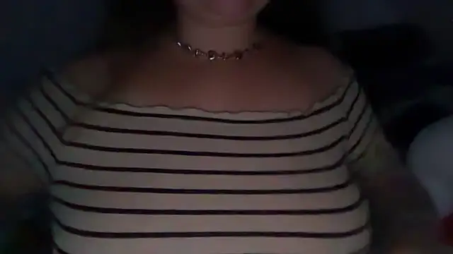 MoneyBunny420 webcam