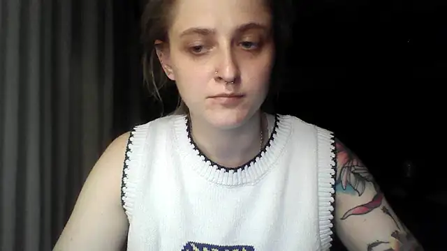 LeaWetGirl webcam
