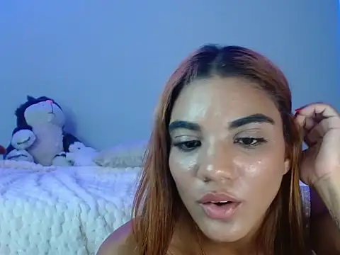 Raya_velvet webcam
