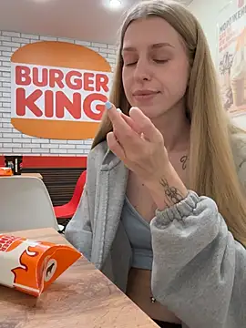 kira_mia
