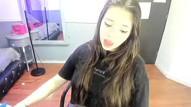 Saori_Price webcam