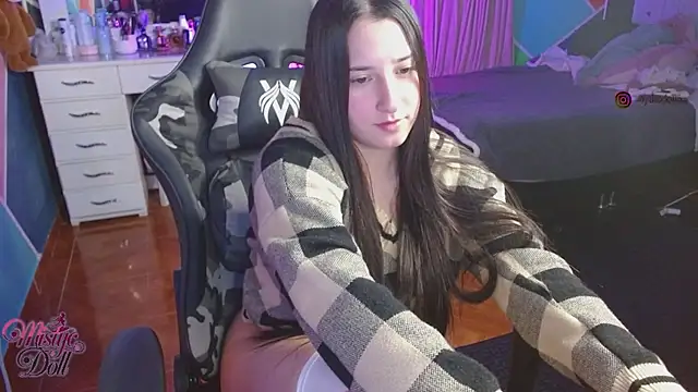 Mysticdooll69 webcam