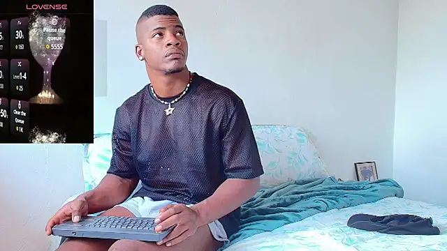 Lebron_black_ webcam