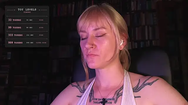 Retro_Marie webcam