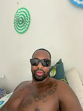 lovebigblacky webcam