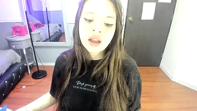 Saori_Price webcam