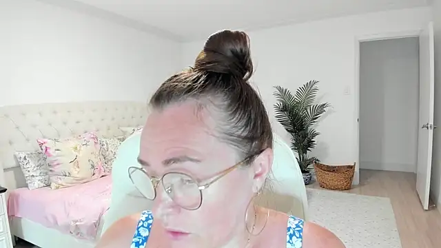 Vika73 webcam