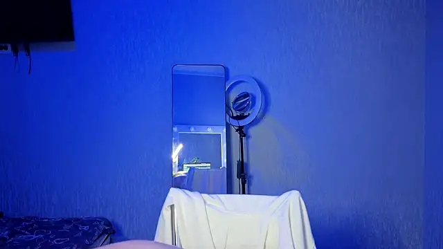 Kira__love1 webcam