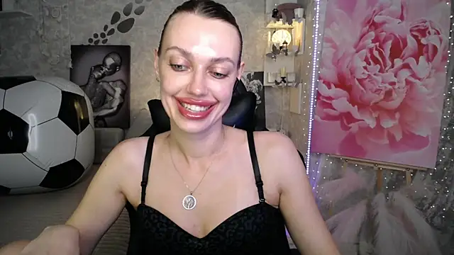 NickyAdamidi webcam