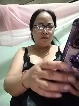 Naaya8109 webcam