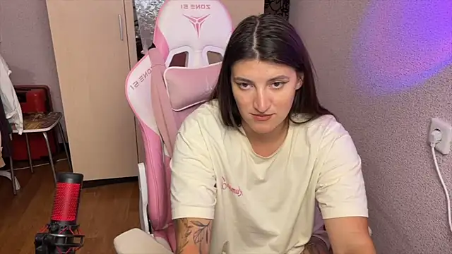 Katrin__kiss webcam