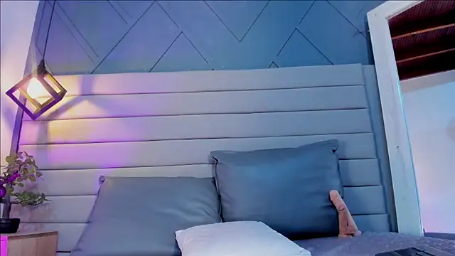 Miia_ferrarii webcam