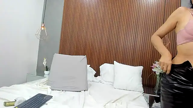 Velvet_Luxx webcam