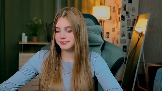 yourbeautyarya webcam