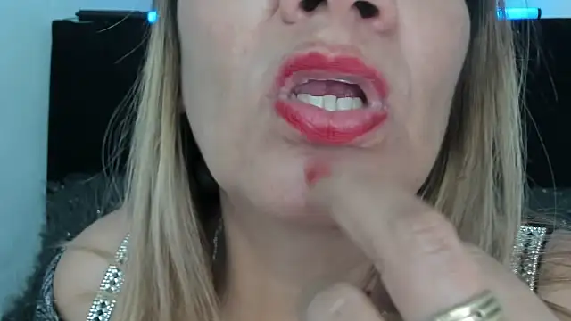 yayita_mature webcam